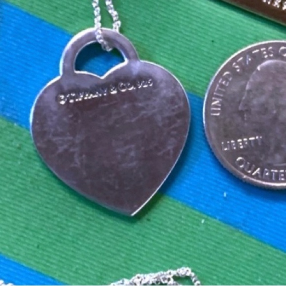 Tiffany&Co(med)heart(canbe engraved)w/necklace/comes box,pouch,or shop bag 💯